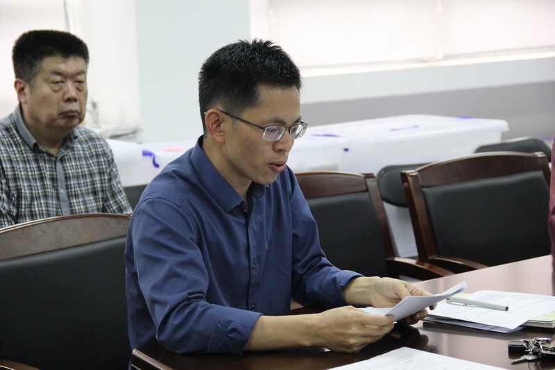 兰院长对教育教学大讨论方案作介绍.JPG 兰院长对教育教学大讨论方案作介绍.JPG